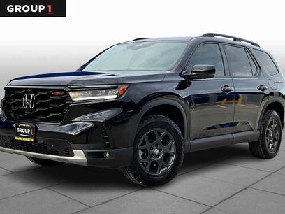 Used 2025 Honda Pilot TrailSport