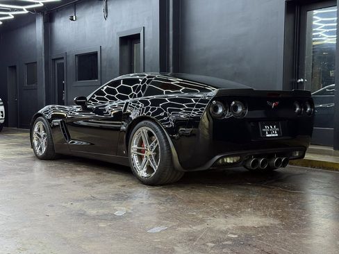 Used 2007 Chevrolet Corvette Z06 w/ Preferred Equipment Group image 7