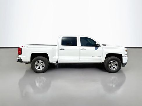 Used 2018 Chevrolet Silverado 1500 LT w/ All Star Edition AWD/4WD image 9