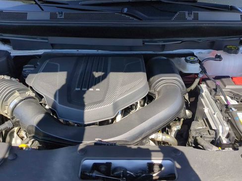 Used 2025 GMC Acadia Denali w/ Super Cruise Package image 32