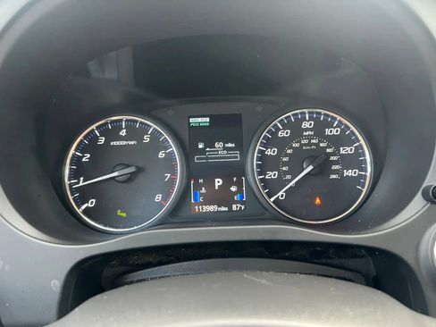 Used 2019 Mitsubishi Outlander SEL AWD/4WD image 16