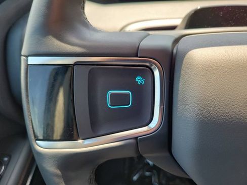 Certified 2025 Ford Expedition Active AWD/4WD image 5