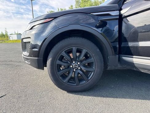 Used 2018 Land Rover Range Rover Evoque SE AWD/4WD image 25