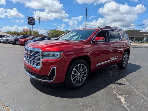 Used 2023 GMC Acadia Denali w/ Denali Ultimate Package FWD image 8