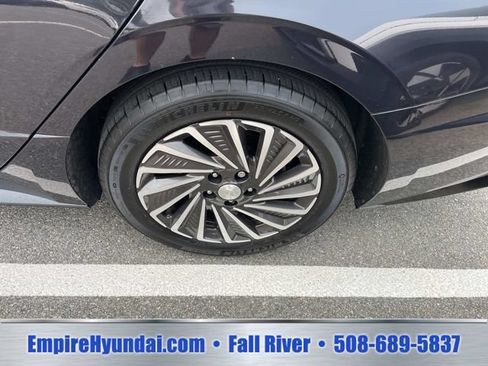 Used 2023 Hyundai Sonata SEL w/ Cargo Package FWD image 12