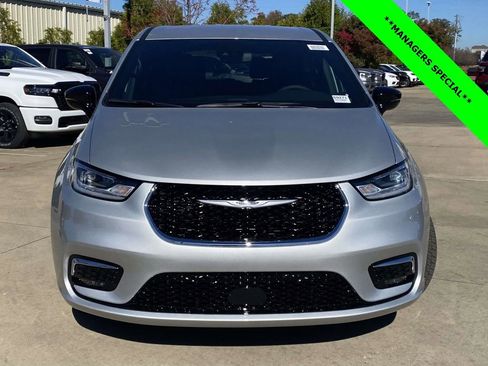 New 2026 Chrysler Pacifica Select image 28