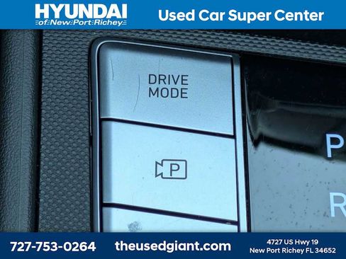 Certified 2025 Hyundai Elantra SE image 22