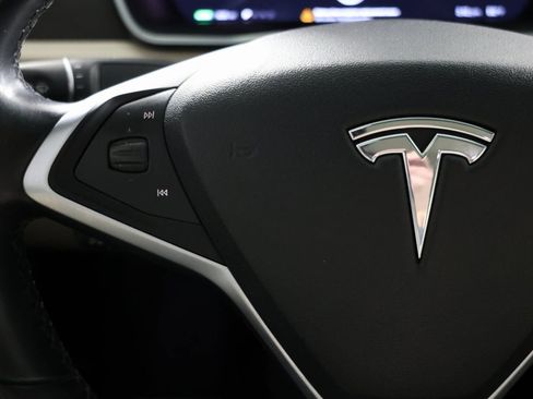 Used 2017 Tesla Model X 75D image 30