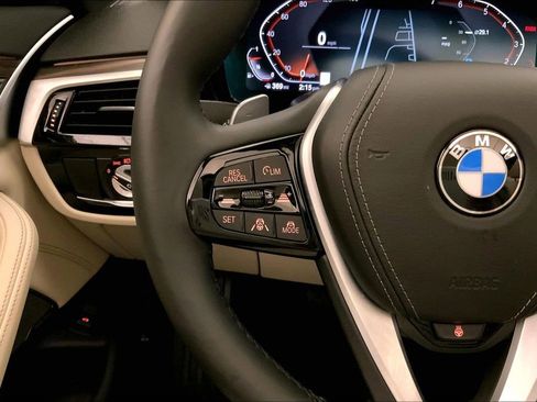 Certified 2023 BMW 530i xDrive w/ Executive Package AWD/4WD image 18