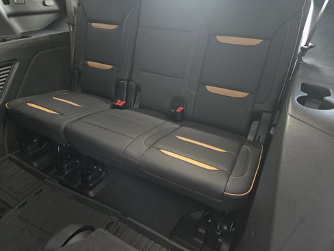 Used 2024 GMC Yukon AT4 w/ AT4 Premium Package AWD/4WD image 34