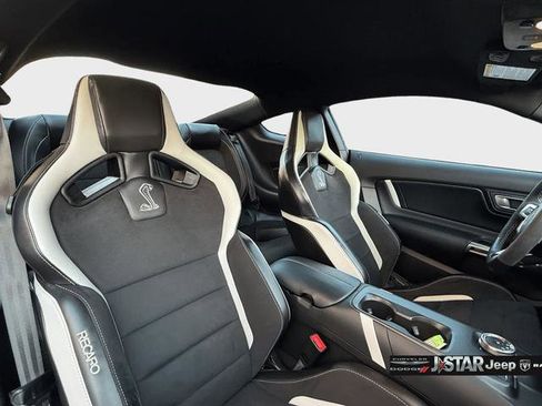 Used 2020 Ford Mustang Shelby GT500 w/ Technology Package image 12
