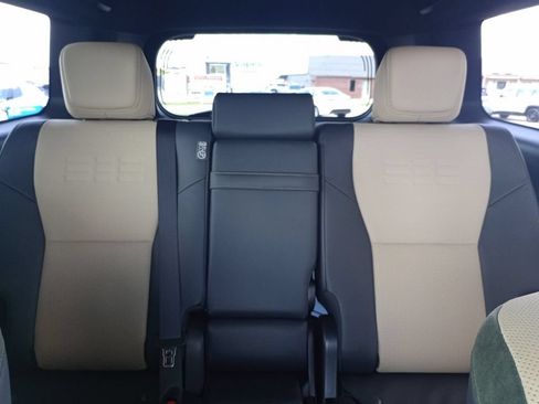 Used 2026 Lexus GX 550 w/ Accessory Package (CT) AWD/4WD image 19