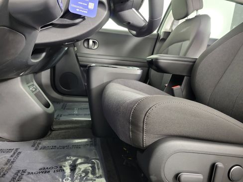 New 2026 Hyundai Ioniq 5 SE image 28