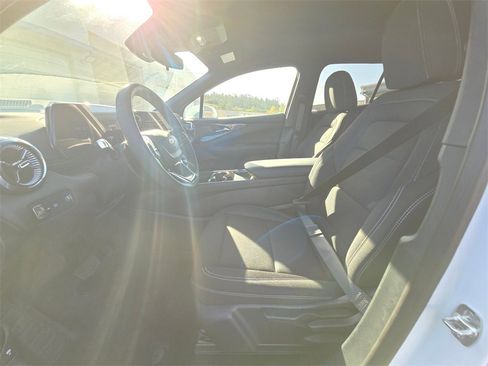 New 2026 Chevrolet Blazer EV LT image 16