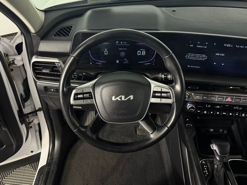 Used 2024 Kia Telluride S w/ S Sunroof Package FWD image 14