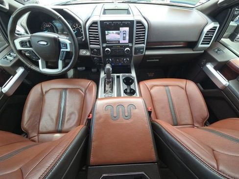 Used 2019 Ford F150 King Ranch w/ Equipment Group 601A Luxury AWD/4WD image 37