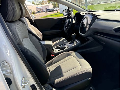 Used 2024 Subaru Crosstrek 2.0i Premium image 17