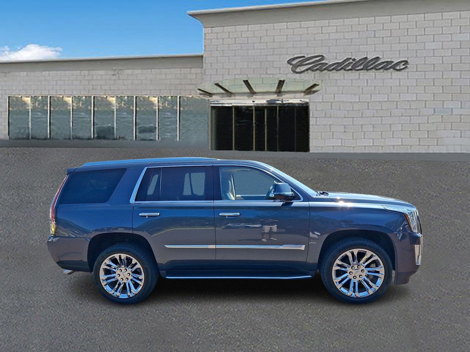 Used 2020 Cadillac Escalade Luxury w/ LPO, Radiant Package AWD/4WD image 5