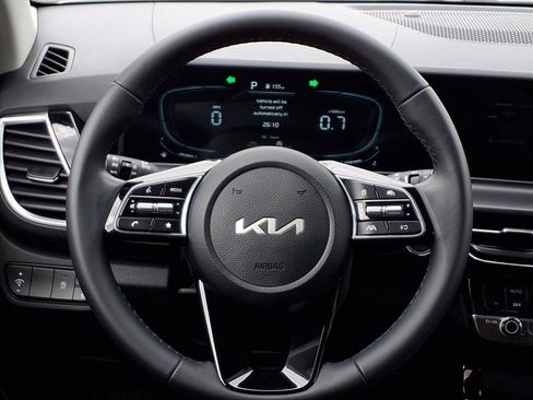 Used 2025 Kia Seltos S image 24