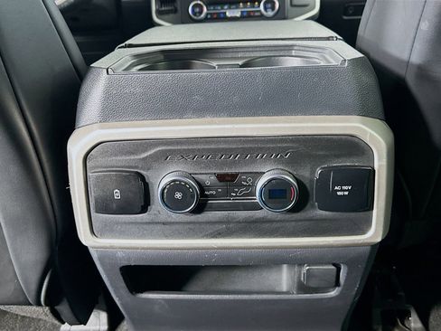 Used 2023 Ford Expedition XLT AWD/4WD image 26