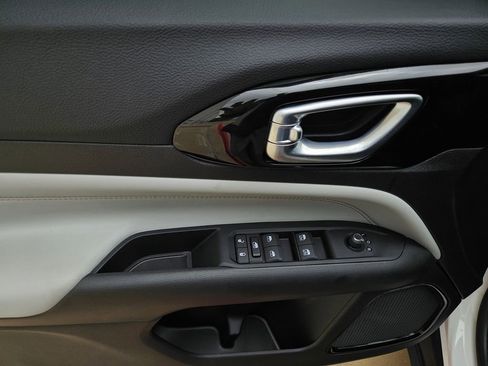 New 2026 Jeep Compass Limited AWD/4WD image 17