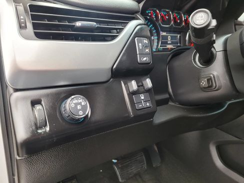 Used 2016 Chevrolet Tahoe LT w/ Luxury Package RWD image 26