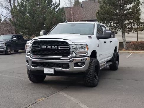 Used 2024 RAM 2500 Big Horn image 4