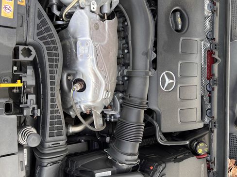 Used 2022 Mercedes-Benz A 220 4MATIC image 36