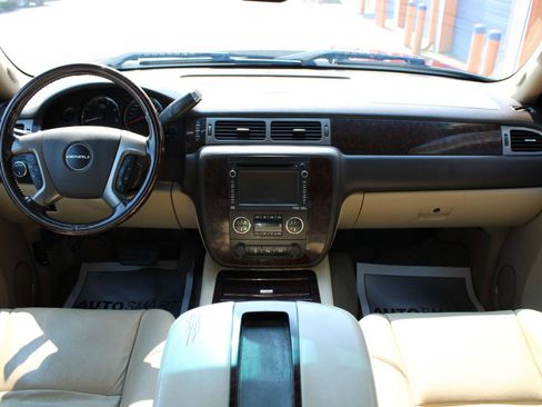 Used 2013 GMC Sierra 3500 Denali image 36