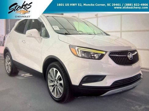 Used 2019 Buick Encore Preferred FWD image 1