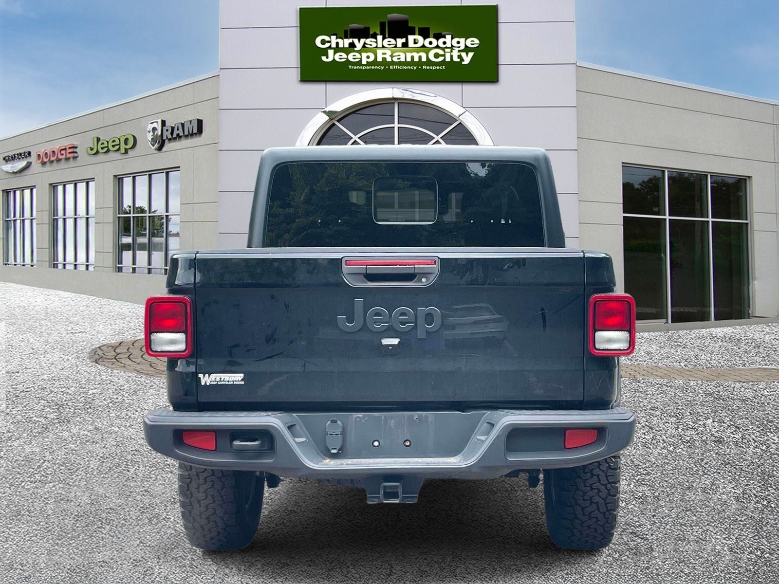 Used 2022 Jeep Gladiator Sport AWD/4WD image 7