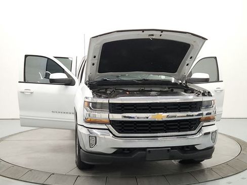Used 2017 Chevrolet Silverado 1500 LT w/ All Star Edition AWD/4WD image 10