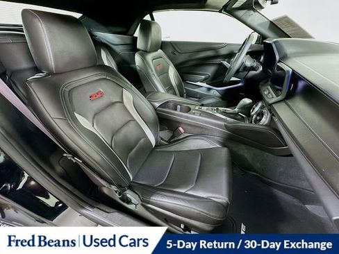 Used 2017 Chevrolet Camaro SS RWD image 33