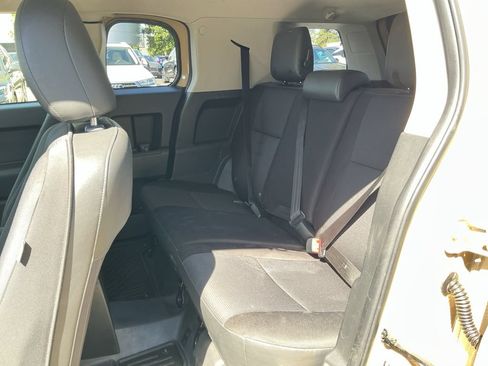 Used 2014 Toyota FJ Cruiser 4WD w/ Convenience Package image 22