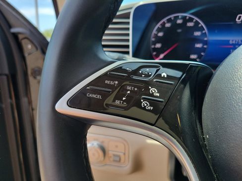 Certified 2024 Mercedes-Benz GLE 350 4MATIC image 24