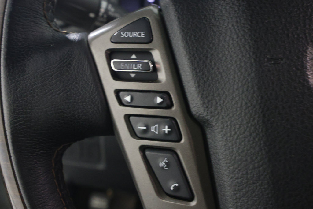 Used 2021 Nissan Titan Platinum Reserve w/ Moonroof Package AWD/4WD image 23