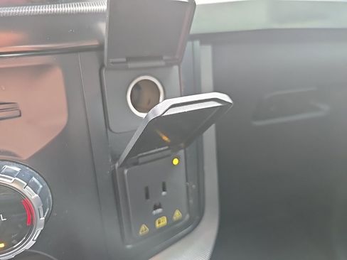 Used 2023 Ford F150 Platinum w/ FX4 Off-Road Package image 81