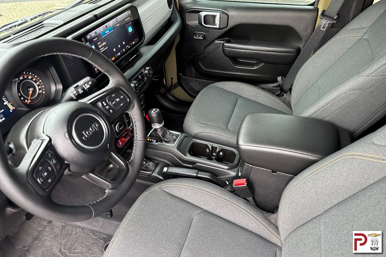 Used 2025 Jeep Wrangler Unlimited Sport AWD/4WD image 10