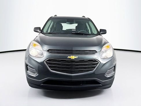 Used 2017 Chevrolet Equinox LS image 2