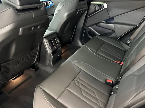 Used 2025 BMW X3 xDrive30i w/ M Sport Package AWD/4WD image 15