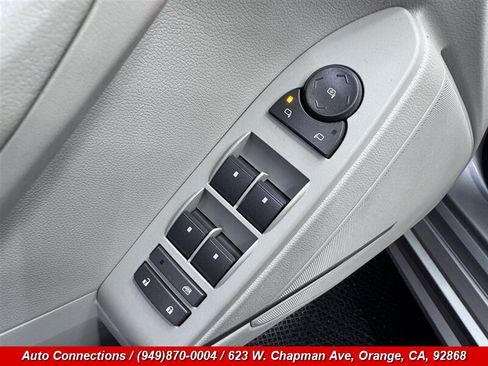 Used 2010 Cadillac CTS Luxury RWD image 23