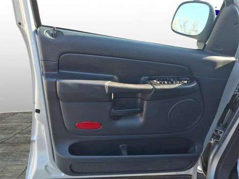 Used 2003 Dodge Ram 1500 Truck ST image 9