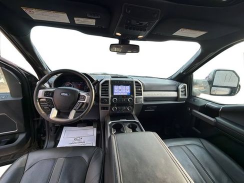 Used 2019 Ford F250 Platinum w/ Platinum Ultimate Package AWD/4WD image 20