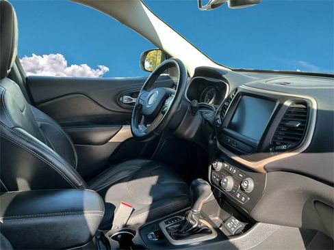 Used 2018 Jeep Cherokee Limited w/ High Altitude Package image 14