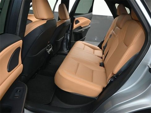 Used 2025 Lexus RX 350 Premium image 13