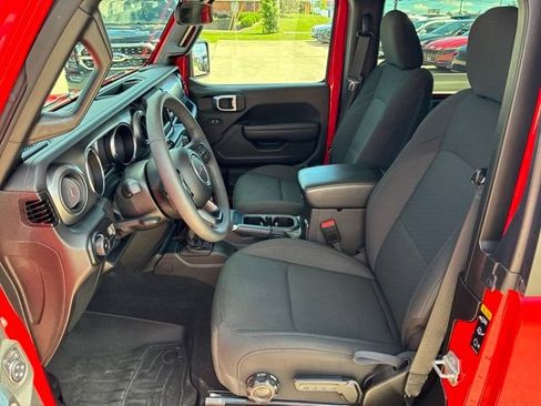 Used 2023 Jeep Wrangler Sport AWD/4WD image 17