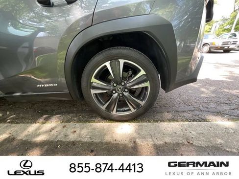 Used 2019 Lexus UX 250h w/ Premium Package AWD/4WD image 24