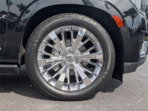 Used 2022 GMC Yukon Denali w/ Denali Ultimate Package image 11