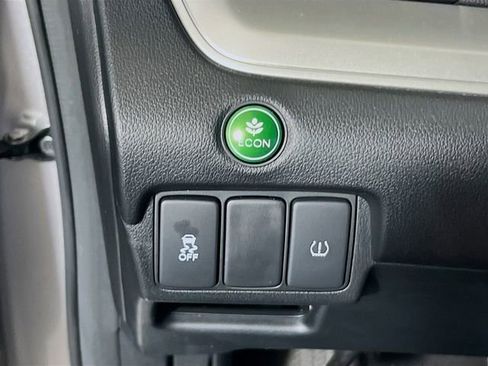 Used 2016 Honda CR-V LX image 11