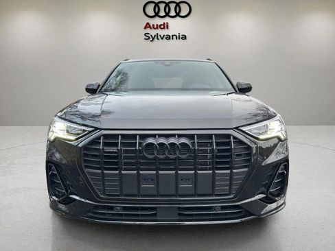 Certified 2025 Audi Q3 2.0T Premium w/ Convenience Package image 2